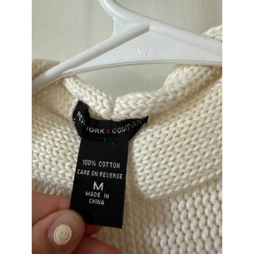 New York & Company women’s size medium Cardigan - Picture 5 of 8